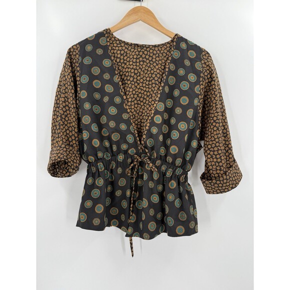 VINTAGE 80'S LESLIE FAY WOMEN'S BLACK/GOLD  MEDALLION BLOUSE SIZE PETITE 8 EUC - Picture 4 of 8